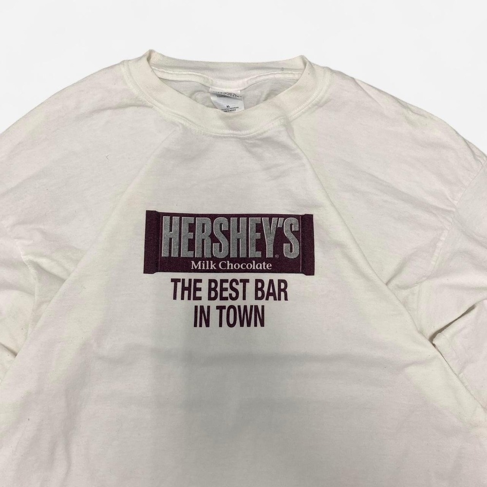 Y2K Hersheys milk chocolate tge best bar in town Longsleeve